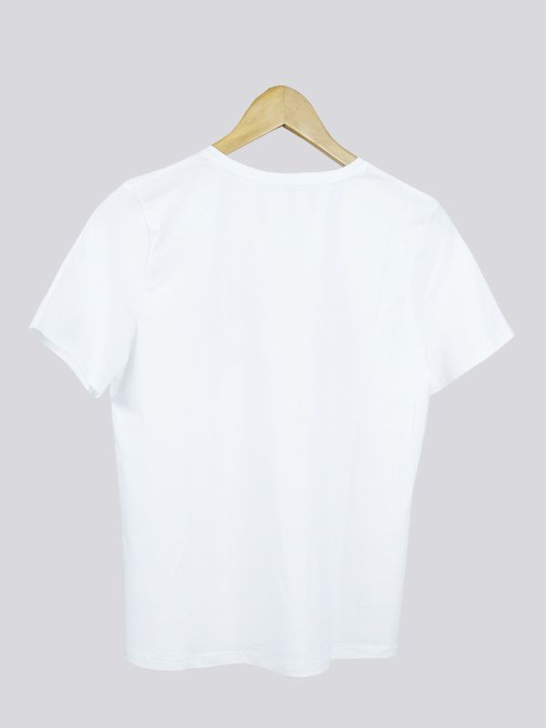 T-Shirt Casual Mulher Gusi na cor Branco com Laço Vermelho