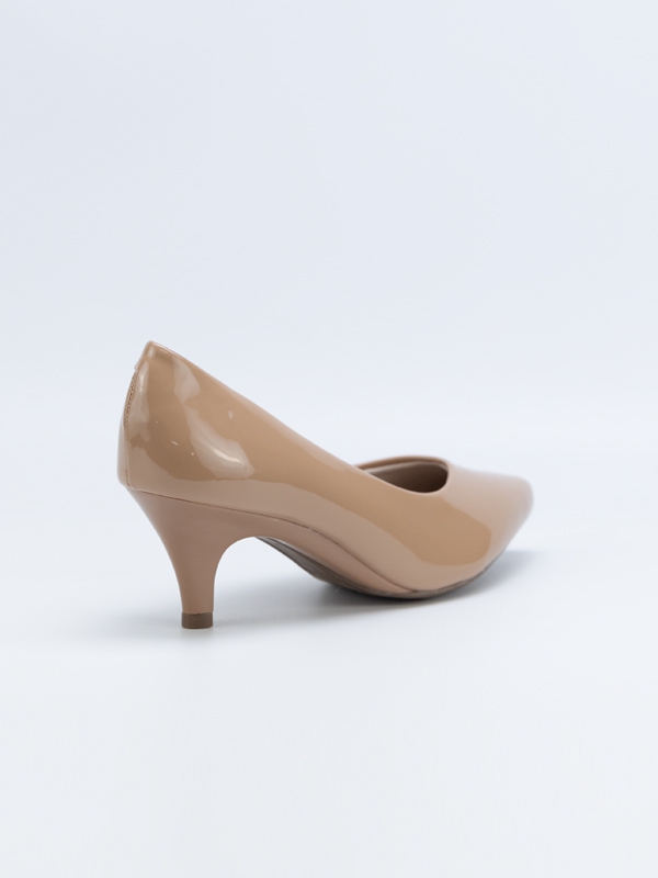 Sapatos pump, verniz cor nude, salto fino, Beira Rio