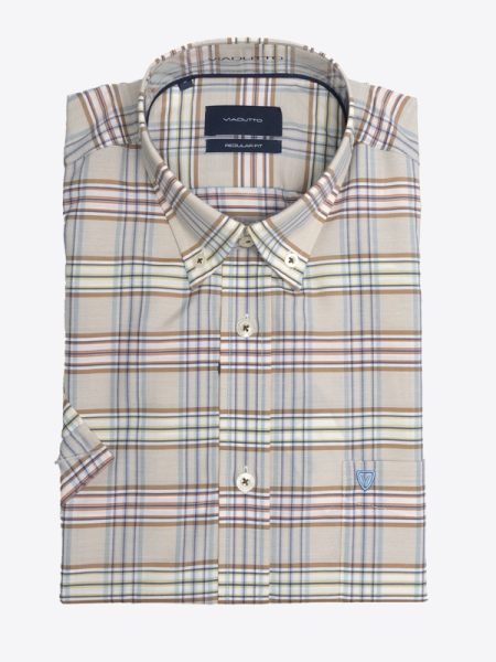 Camisa manga curta, em xadrez, bege, com bolso