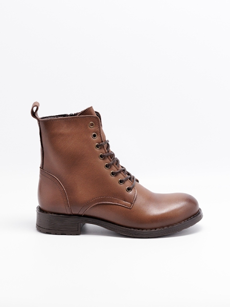 Botas senhora pele, cor castanho, com atacadores e fecho